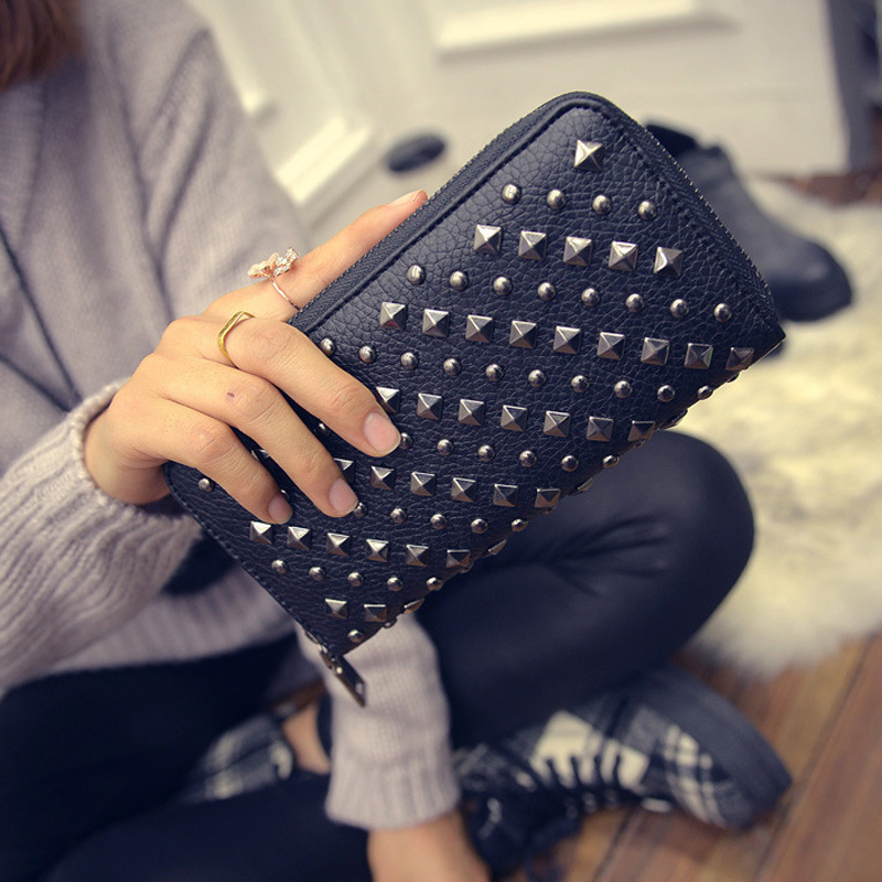 유명 브랜드 럭셔리 팝 펑크 리벳, 긴 여성용 빈티지  - Women Bags Guess 리뷰 및 가격