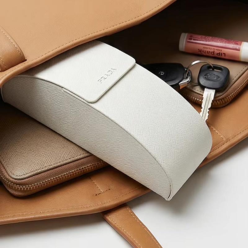 Prada 럭셔리 패션 질감이 있는 흰색 선글라스 케이 - Women Bags Prada 리뷰 및 가격